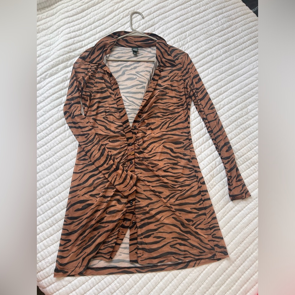 Tiger striped dress cover